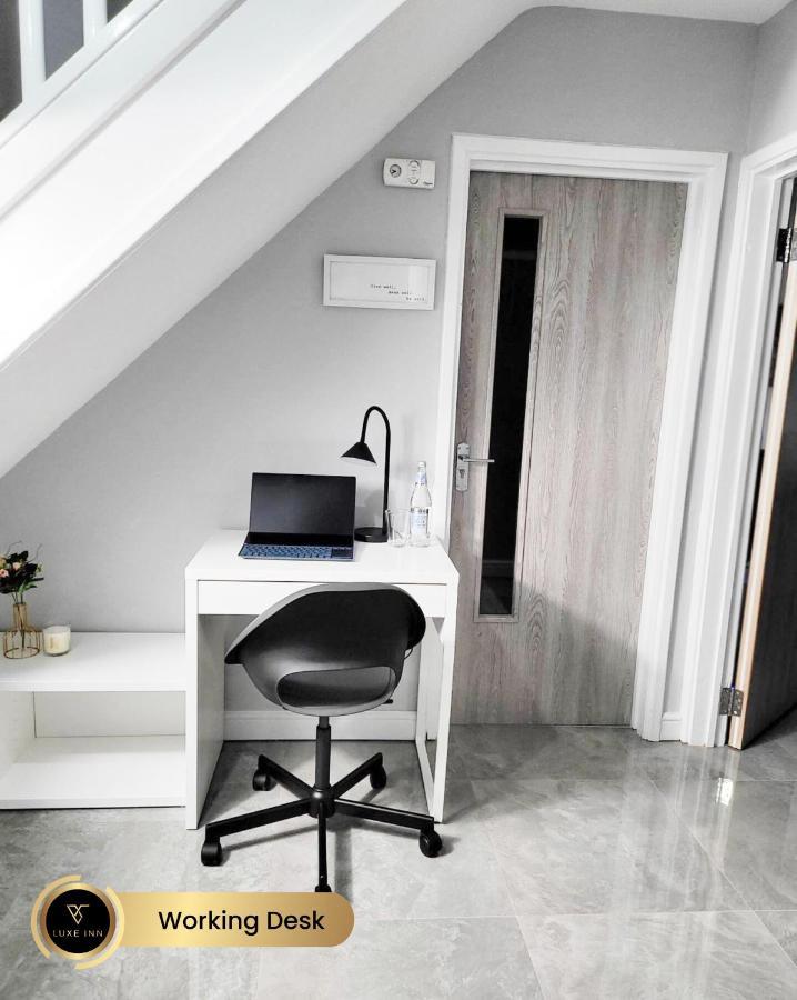Nr Birmingham City Centre, 5 Bed, Luxe Inn Exterior foto
